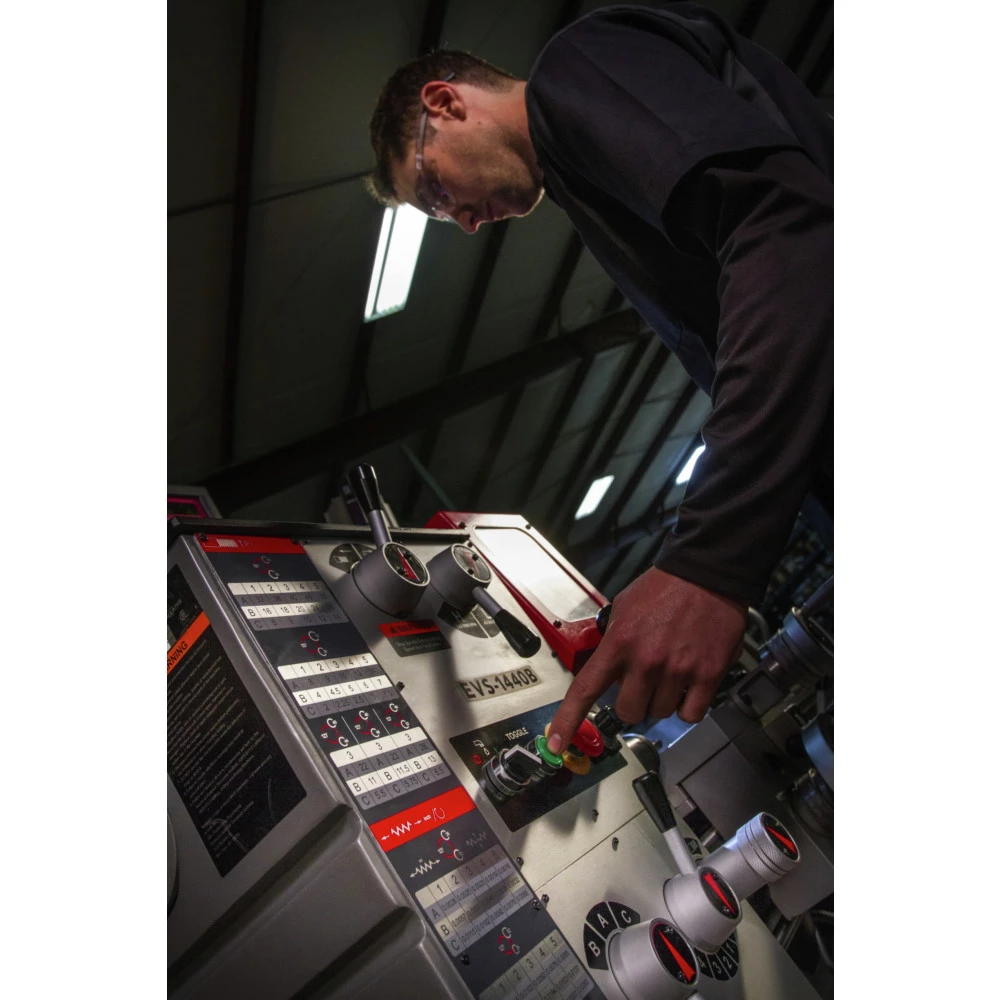 JET 311448 EVS-1440 3 HP Variable Speed Lathe With Newall DP700 DRO 15 JET 311448 EVS-1440 3 HP Variable Speed Lathe With Newall DP700 DRO - Image 15